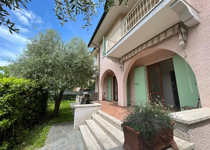Great Private For Family Holidays And Cultural Outings Near Dei Marmi Recommended